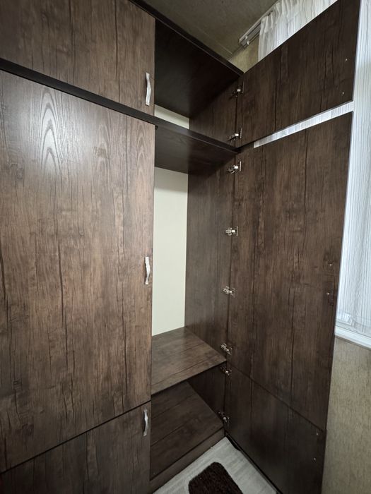 Shkaf sotiladi holati a’lo arzon