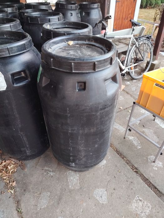 Butoaie plastice 260 litri