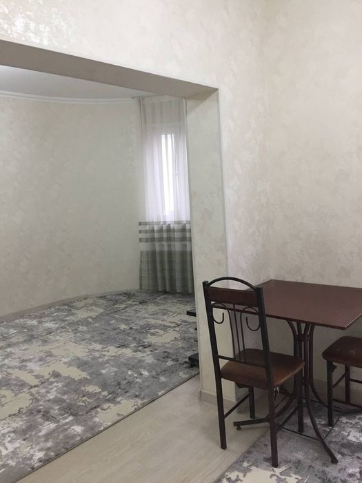 Своя квартира  в центре. Нукус улица напротив Пирамид, 1 нотариальная