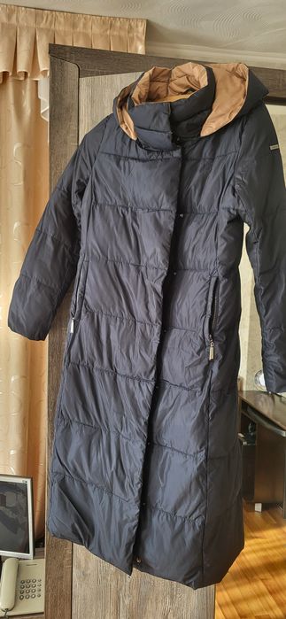 Пуховик женский черный