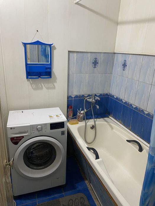 2 хонали ошхона балконга чикарилиб  3 хонали қилинган уй