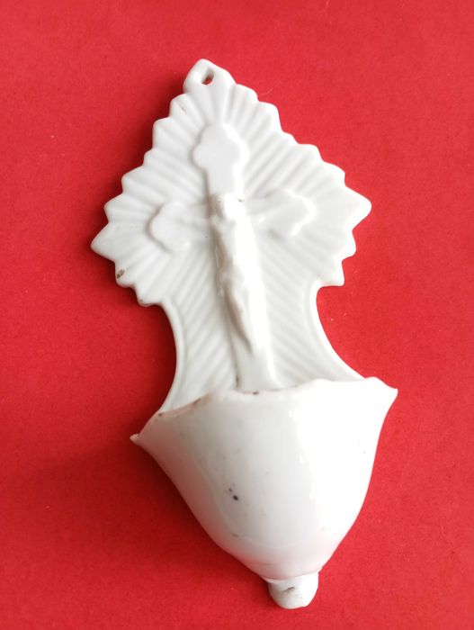 Старинен порцеланов иконостас , кандило