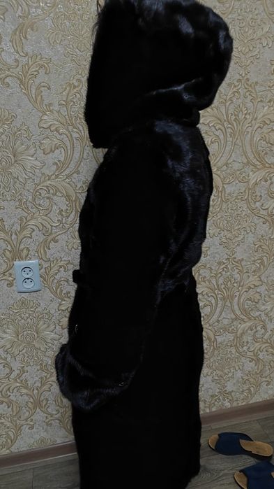 Норковая шуба продаётся