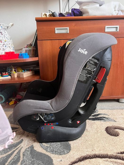 Автокресло продаю