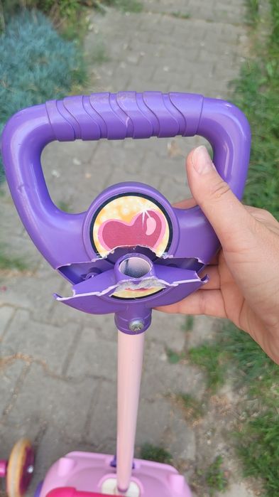 Masinuta pentru fetite