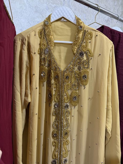 Abaya.
