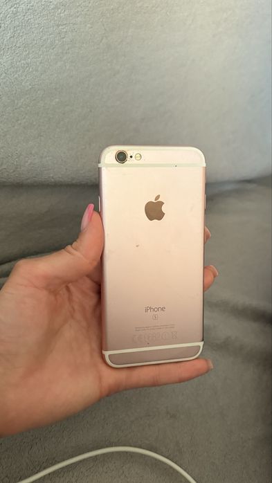Продам айфон 6s
