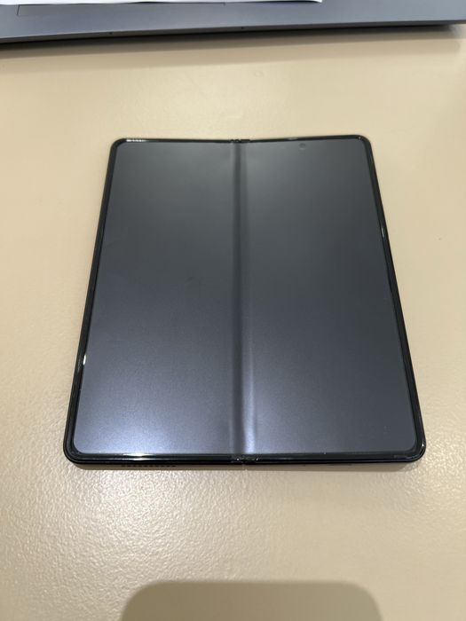 Продам Galaxy Fold 3