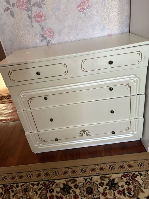 Спальный гарнитур