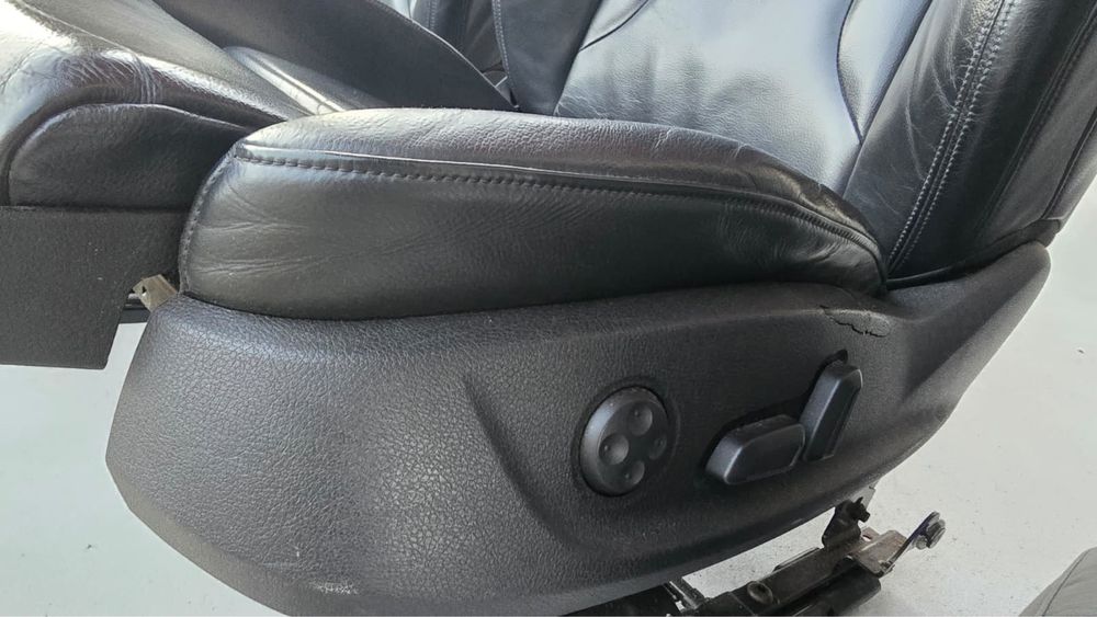 Interior Audi A4 B8, full electric