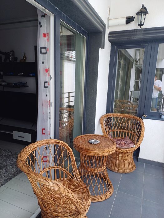 Inchiriez apartament