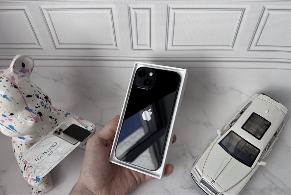 iPhone 13 128Gb с гарантией