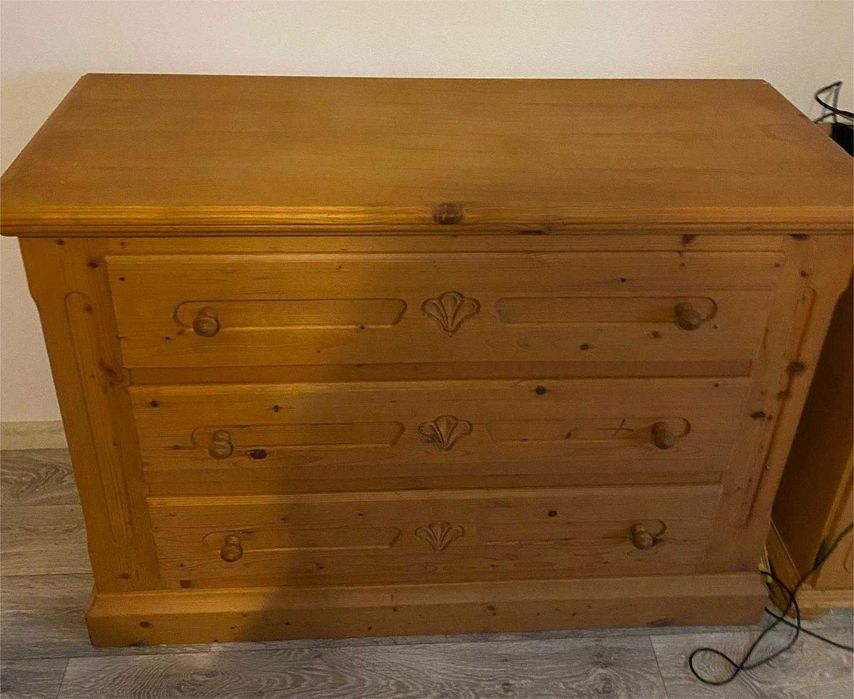 Dormitor lemn masiv cu saltele incluse!