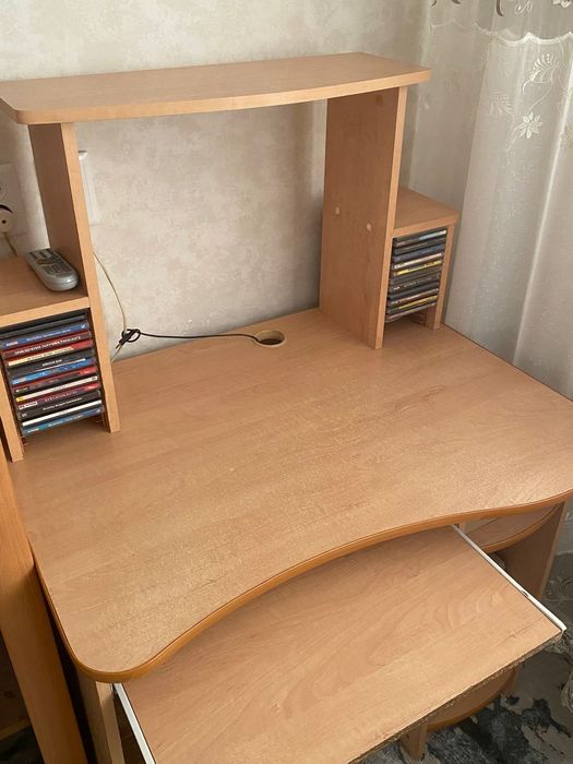 Компьютерный стол