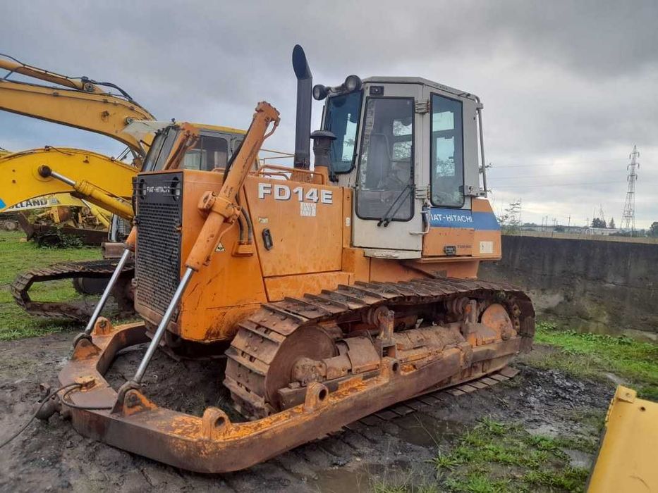 Dezmembrez buldozer Fiat Hitachi FD14E-piese de schimb Fiat Hitachi