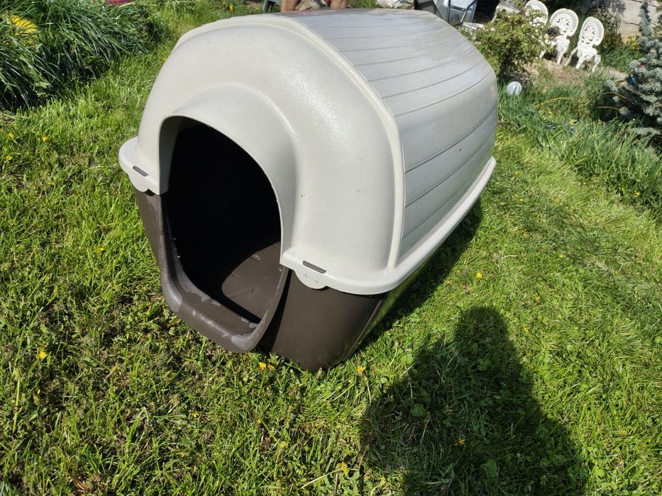 Căsuța pentru câini 400 lei