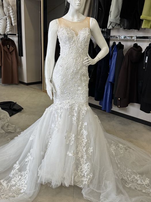 Свадьебное платье