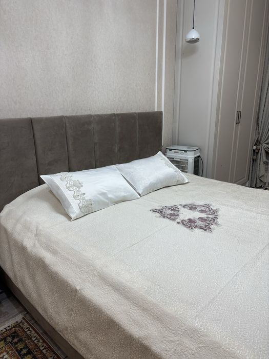 Продам покрывало 240 на 260