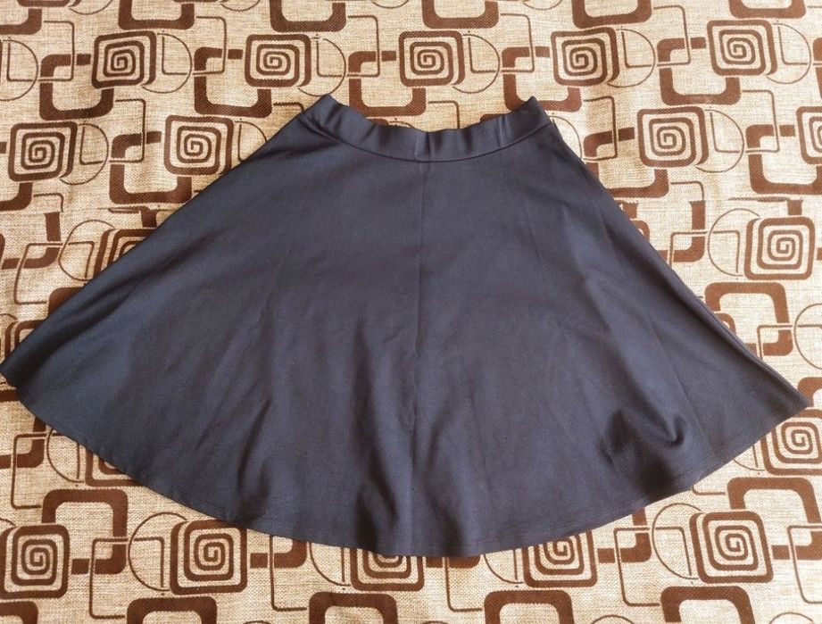 Продаются летние юбки.