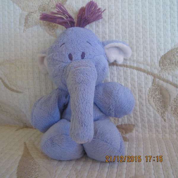 шест различни  плюшени играчки