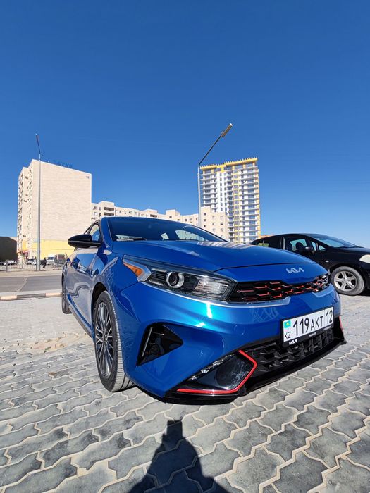 Kia Forte GT Lain 2.0L.