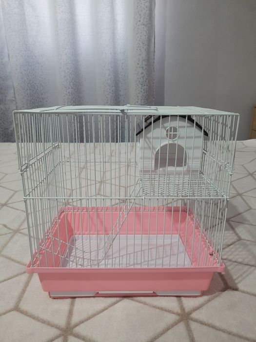 Vând cușcă pentru hamster