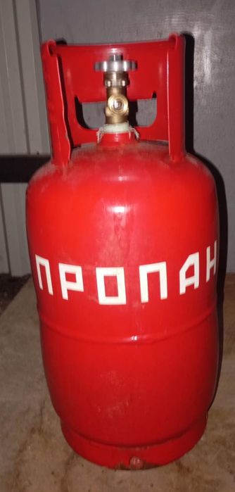 Продам газовый баллон. Наполненный газом до 5 кг-9 литр