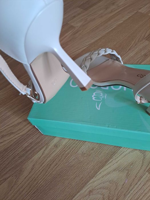 Дамски елегантни сандали