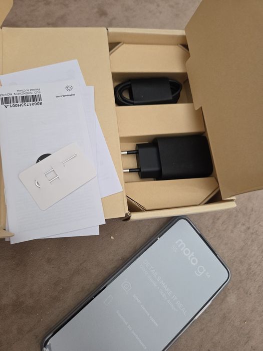 Продам новый телефон MOTOROLA