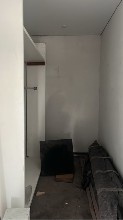 Үй сатылады.  Дом продается.