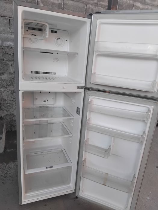 Холодильник рабочий