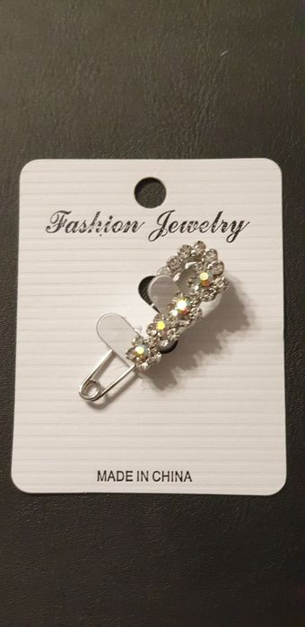 Продам новые брошки