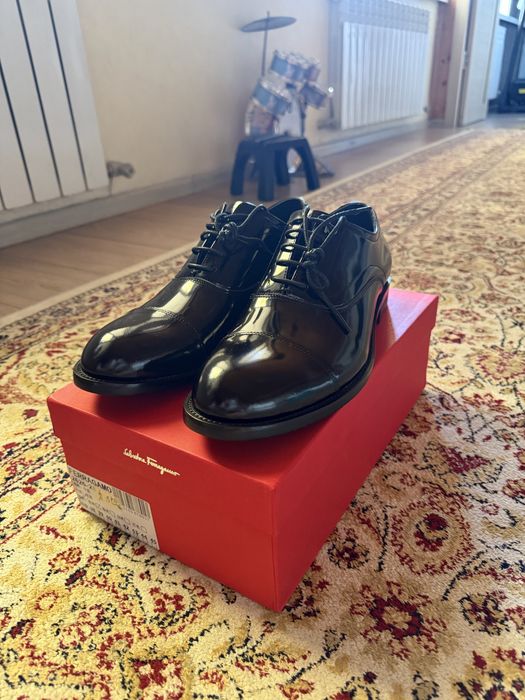 Обувь Ferragamo 43 размер