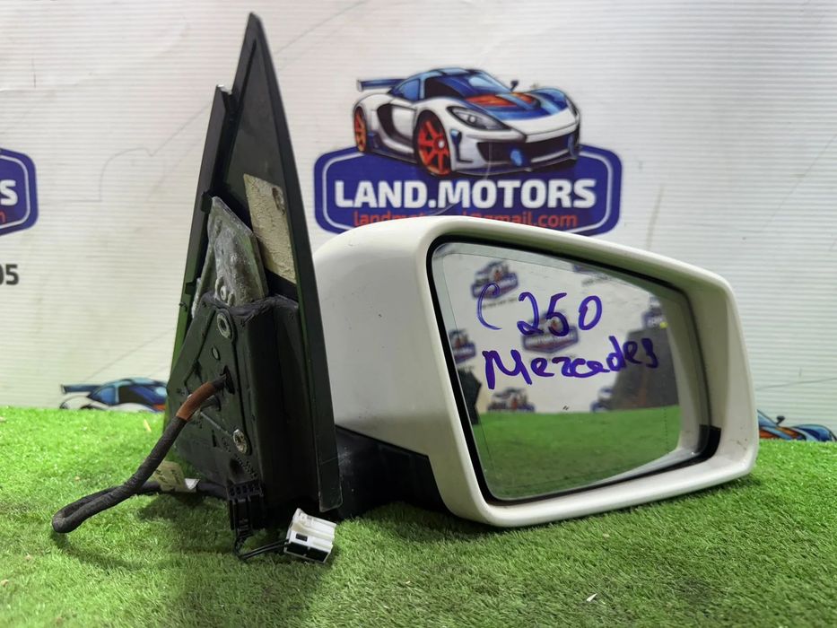 OGLINDA DREAPTA 1-2 PINI / 2-9 PINI MERCEDES BENZ C250 W204 C-Class 2011 2.1 DIESEL Limuzină (Sedan) COD OEM A3160442 2007-2015