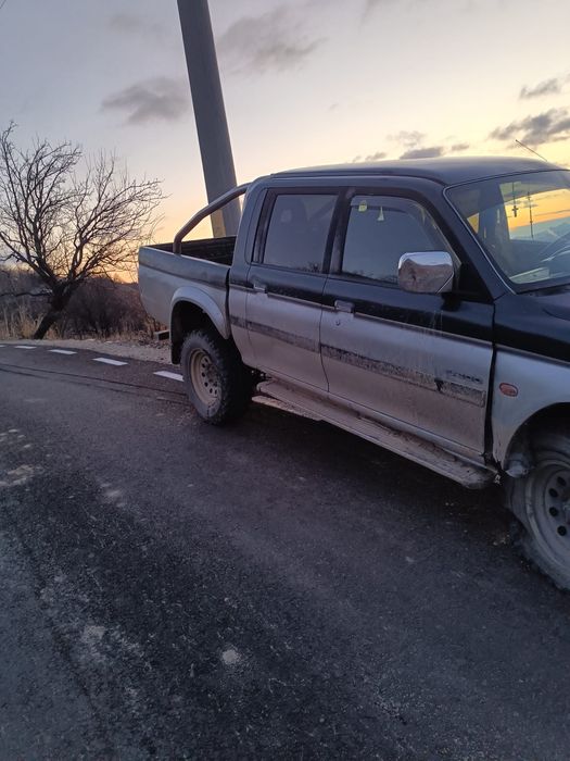 Usi , capota ,geamuri mitsubishi l200