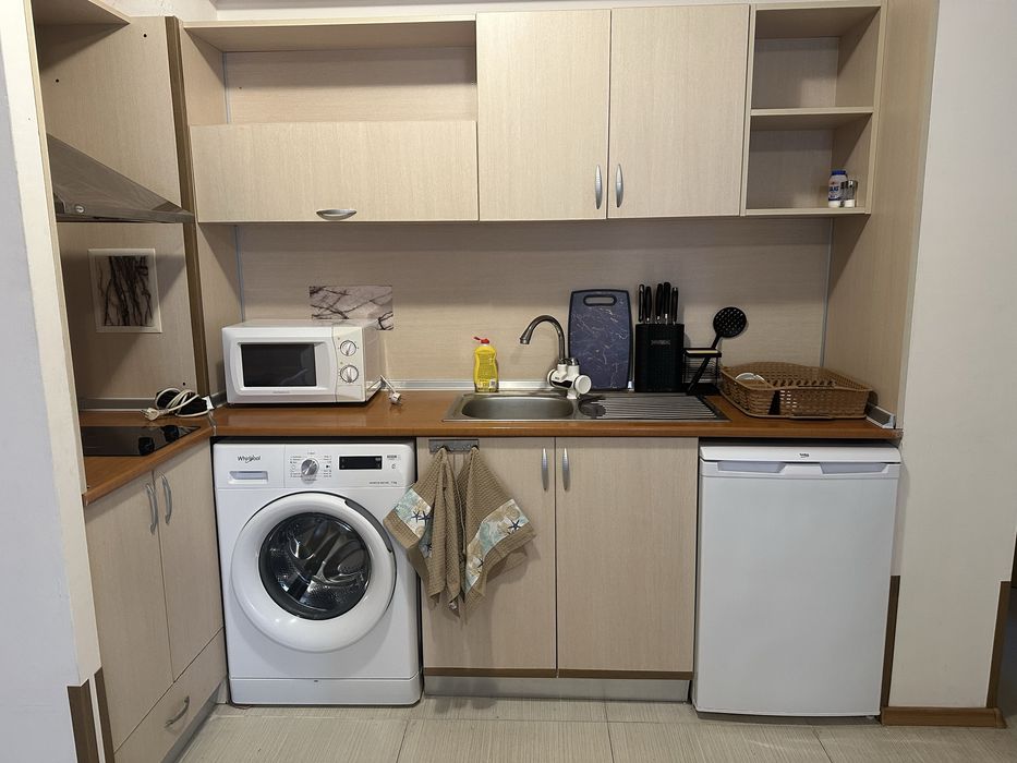 Дава се под наем Тристаен апартамент в София, Гоце Делчев - 105 кв.м за 66.3 € - Снимка #10