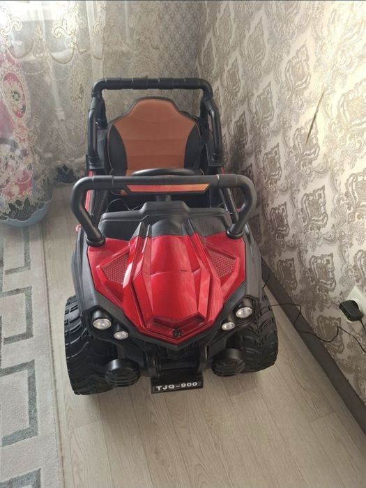 Продам детский автомобиль