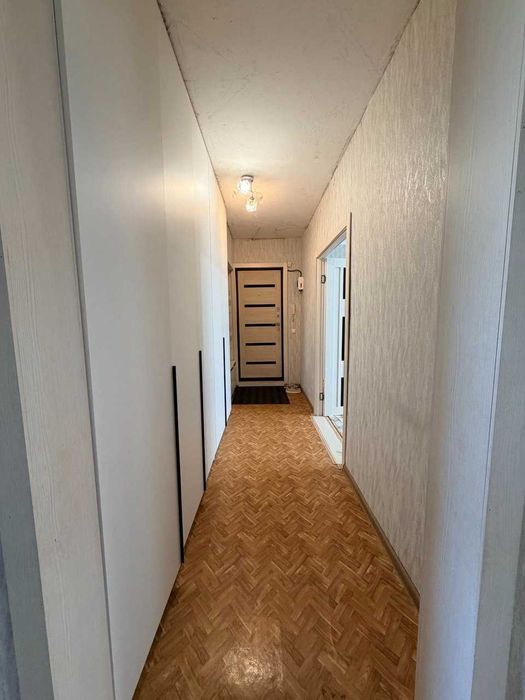 Продам 2х комн кв  168квартал