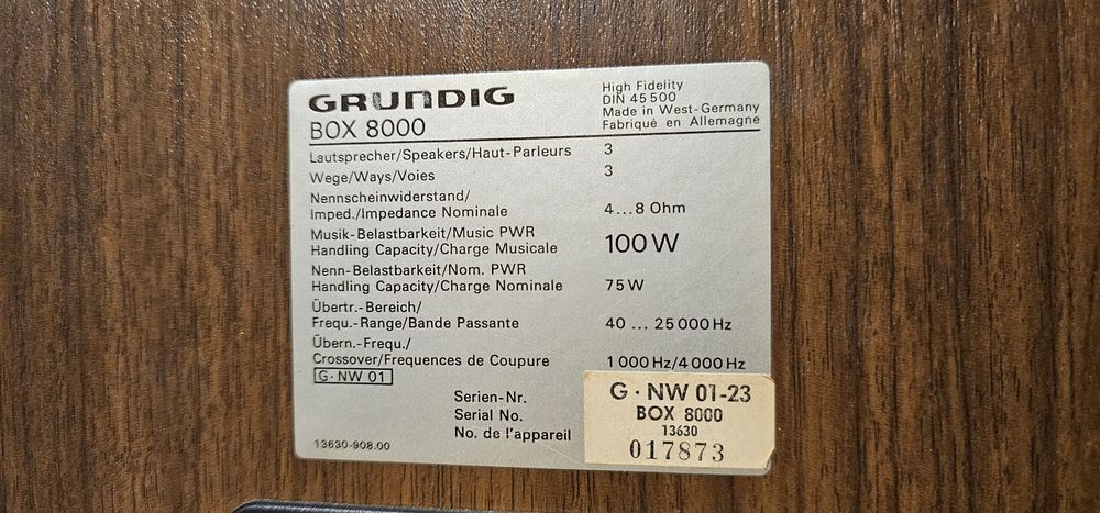 Grundig BOX 8000 - boxe pe trei căi