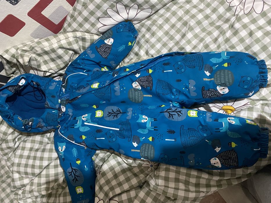 Продам детский зимний комбинезон