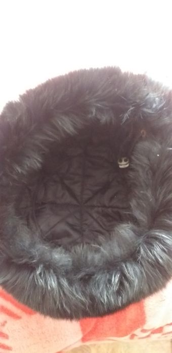 Продам шапку женскую песец