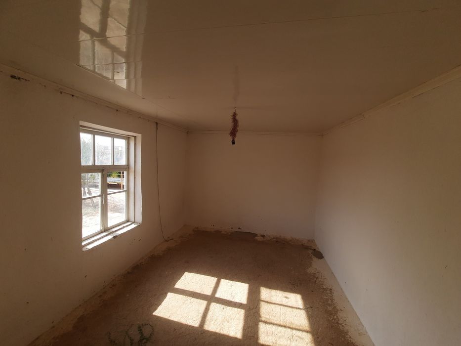 Dacha sotiladi. Forish tumani. Xonbandi shaharchasi. Bodomzor mahalla