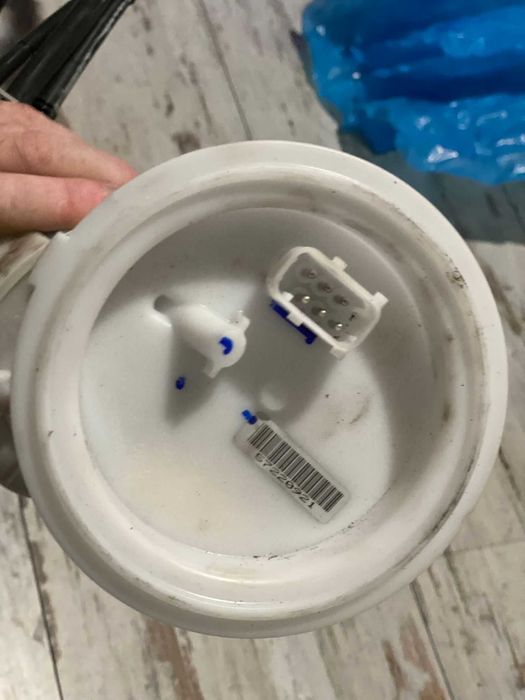 BOSCH  BMW Горивна Помпа + Сонда