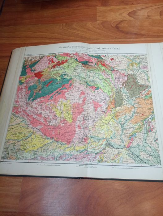 Atlas geografic in limba cehă 1924