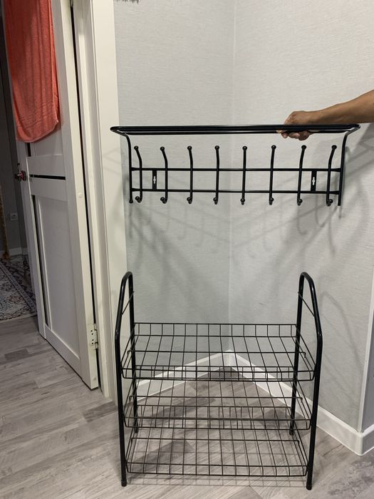 Продам настенную вещалку