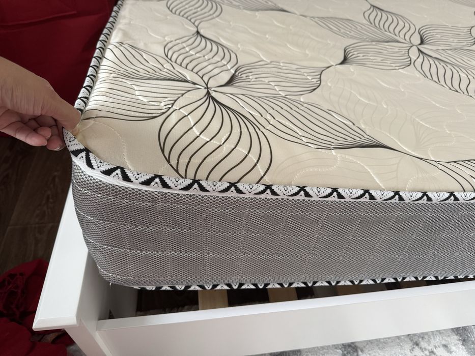 Матрас (180/200)