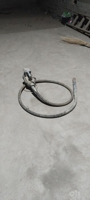 Tezda sotiadi Dvijok Generator