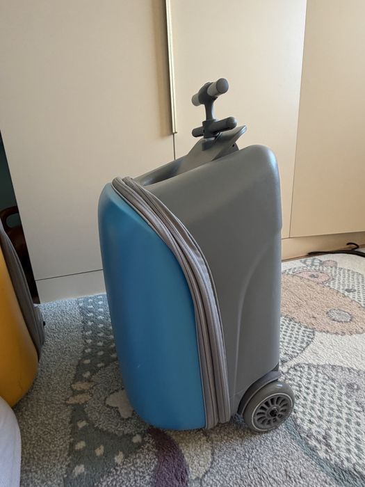 Детский чемодан