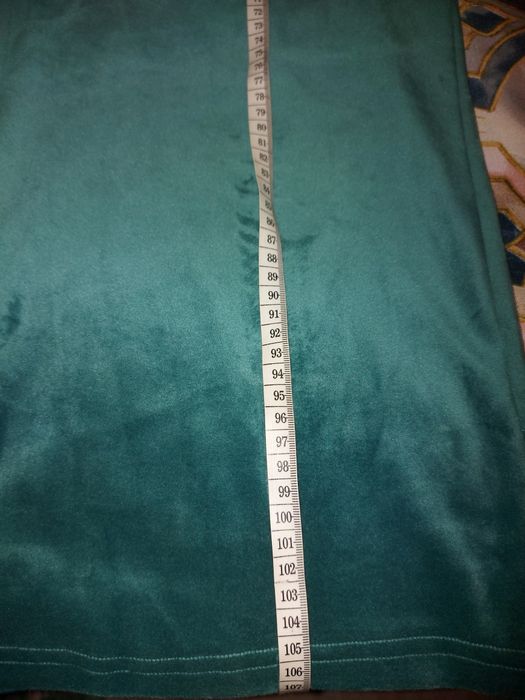 Pantaloni trening plasați