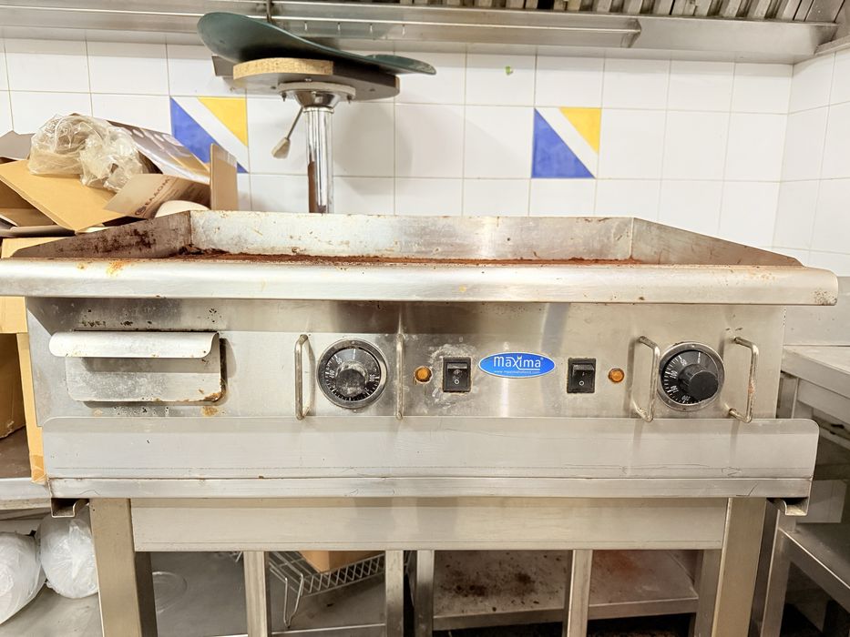 Професионална електрическа скара / плоча за заведение – голям размер